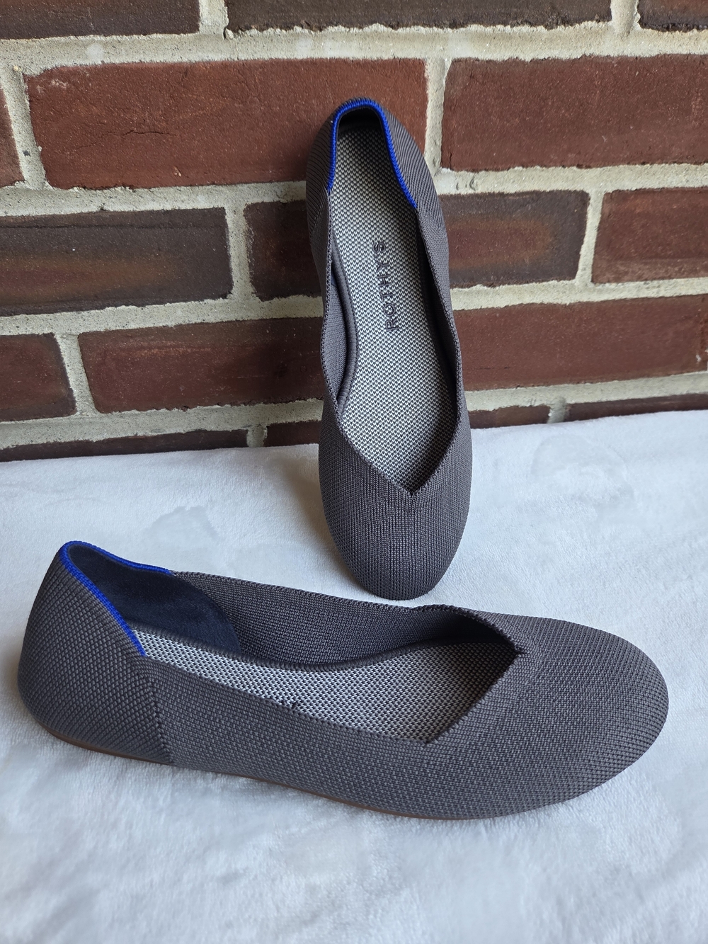 Rothy's The Flat Taupe Gray Knit Ballet Flats Blue Trim Women's 7.5 Washable